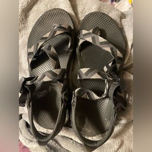 Men’s size 7 Chacos